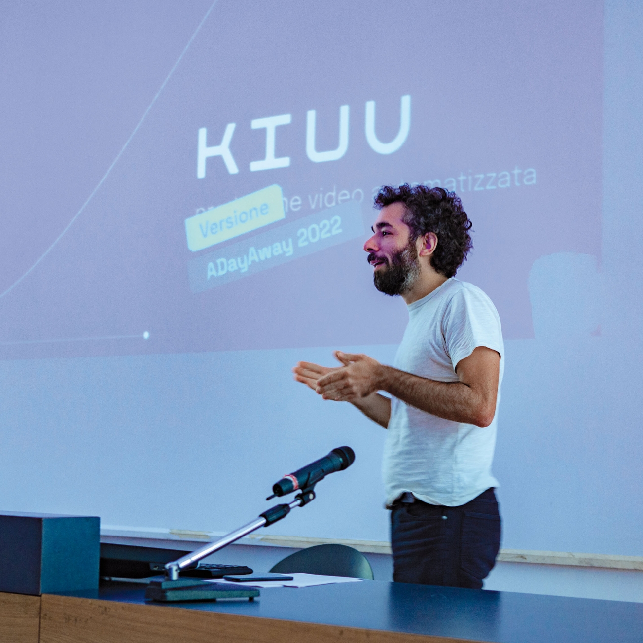 Motion Design Lead Giulio Bertolotti presenting KIUU Motion Design Lead Giulio Bertolotti presenting KIUU