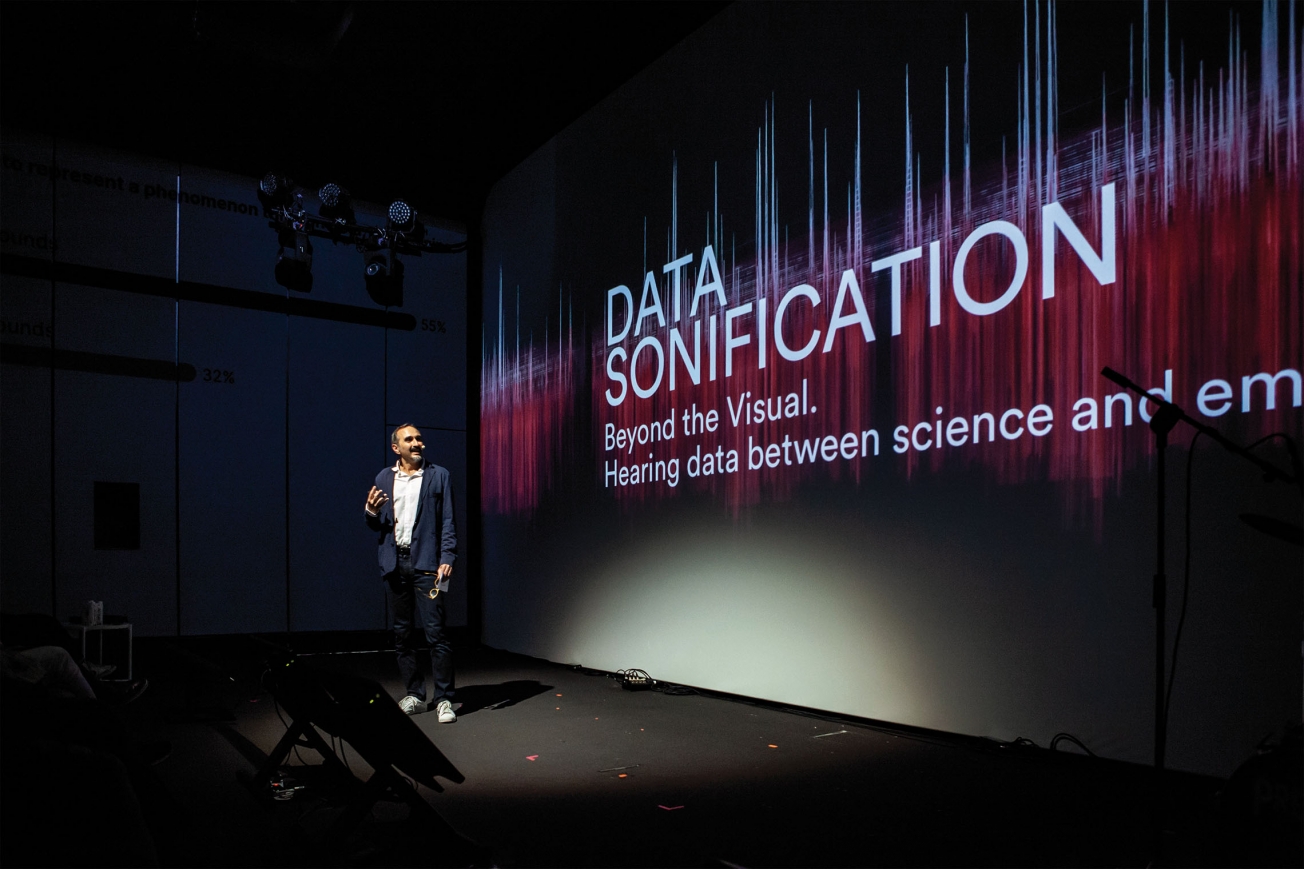 Paolo Ciuccarelli presents data sonification Paolo Ciuccarelli presents data sonification