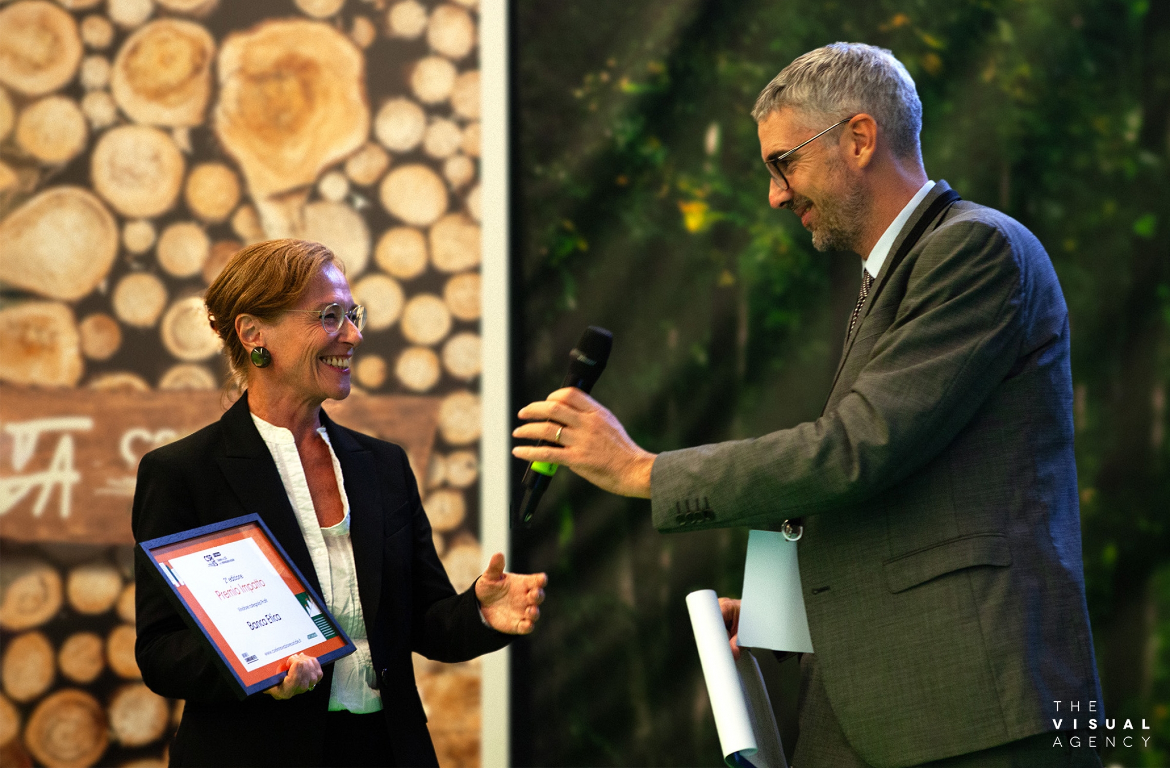 Banca Etica’s Report of Impact wins the 2023 Impact Award Banca Etica’s Report of Impact wins the 2023 Impact Award
