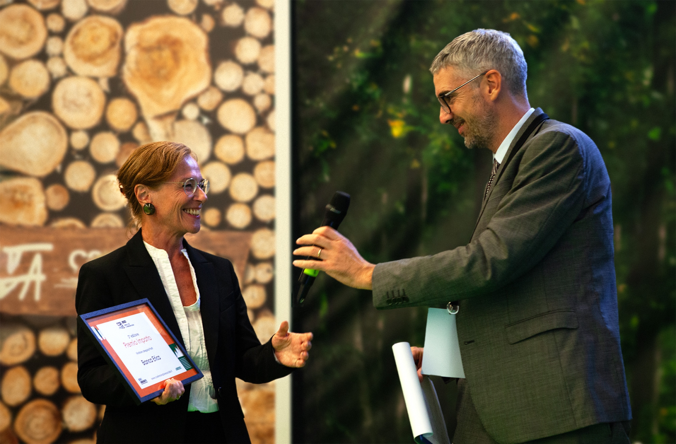 Banca Etica receives the sustainability award at the CSR Exhibition in Milan Banca Etica receives the sustainability award at the CSR Exhibition in Milan