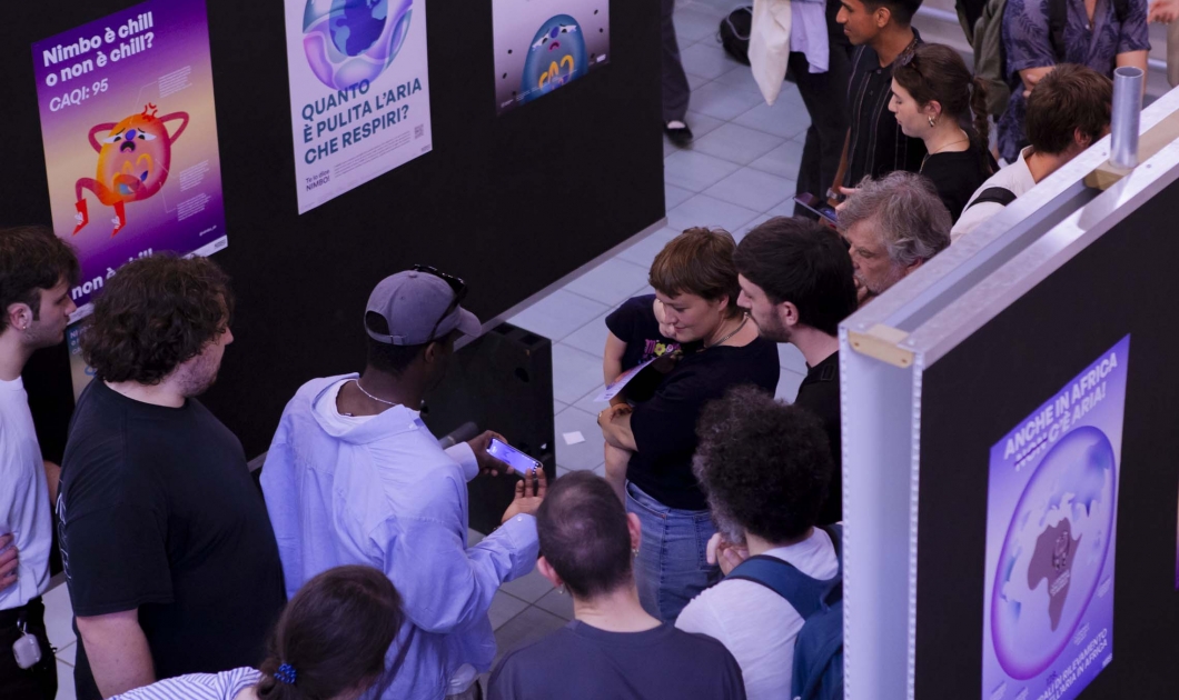 People during the Nimbo exhibition at Politecnico People during the Nimbo exhibition at Politecnico