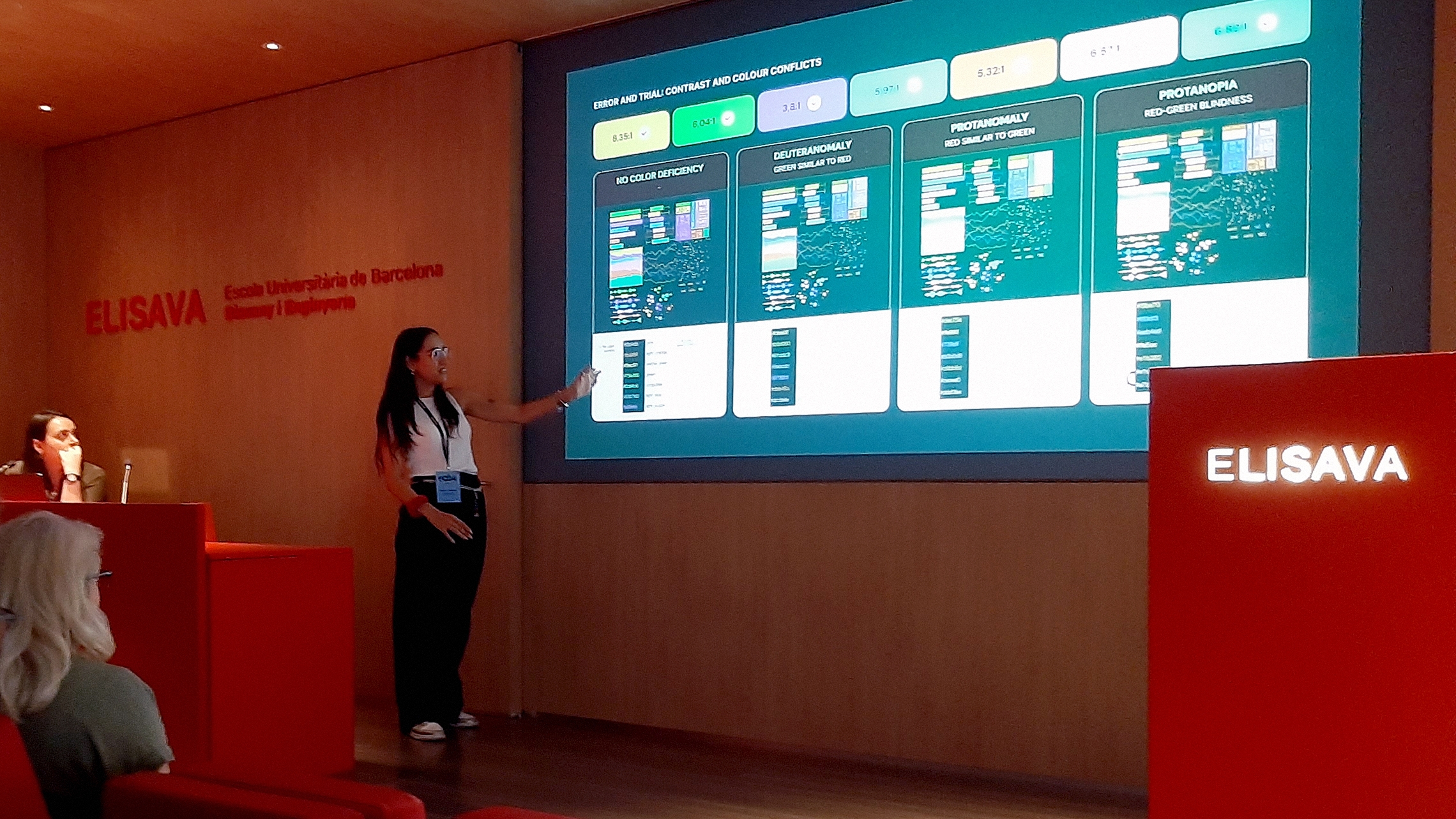 Designers Beatrice Bazzan and Fabiola Papini show their presentation about accessibility in data visualization Designers Beatrice Bazzan and Fabiola Papini show their presentation about accessibility in data visualization